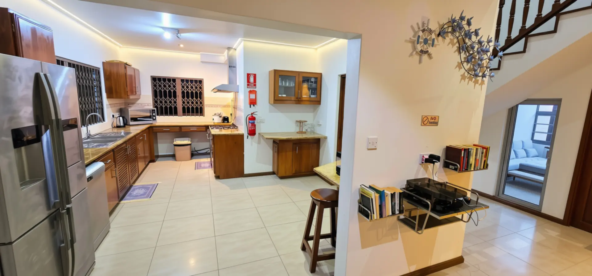 Charlotte Villa — Shared Kitchen